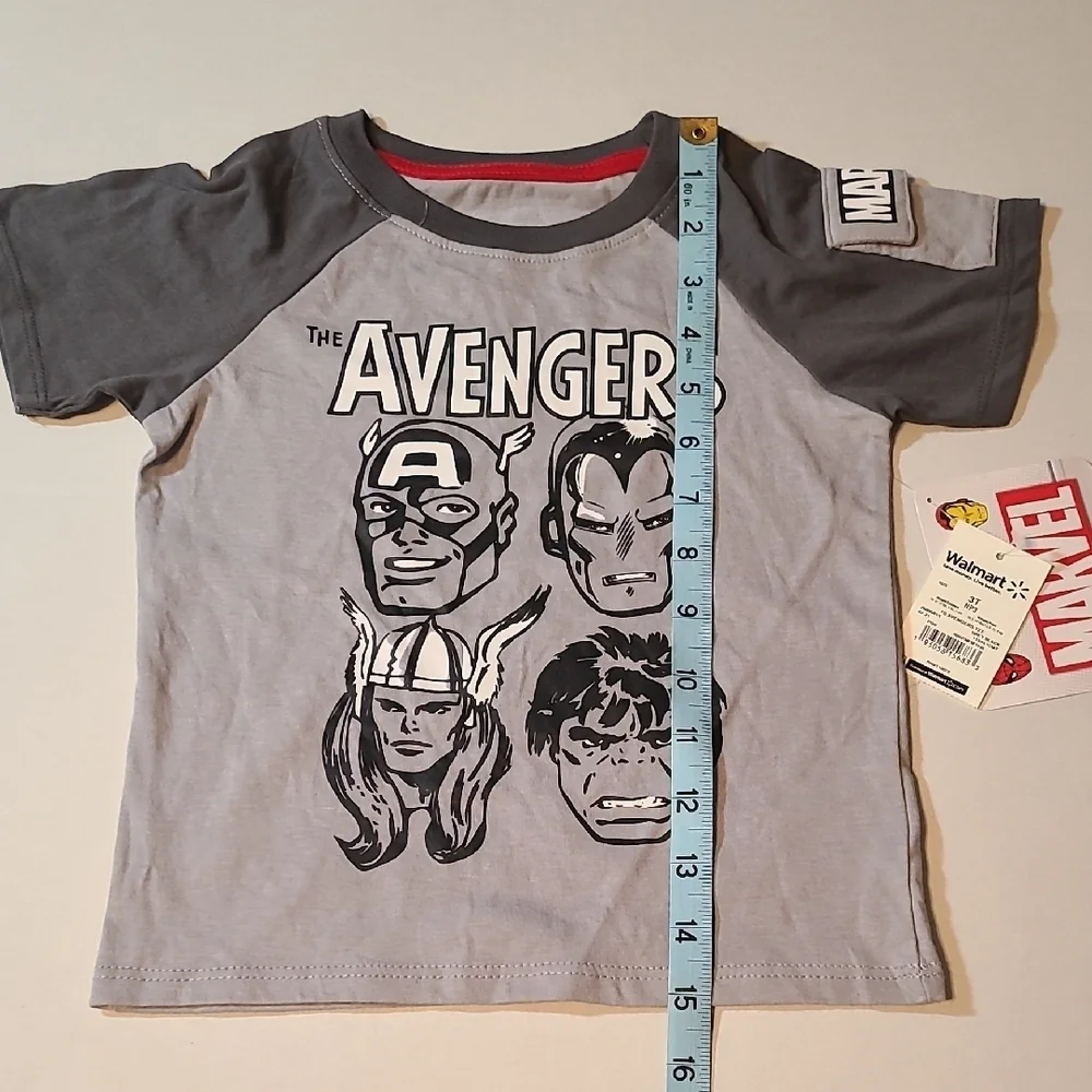Marvel Avengers Boys Gray Tee EUC Size 3T